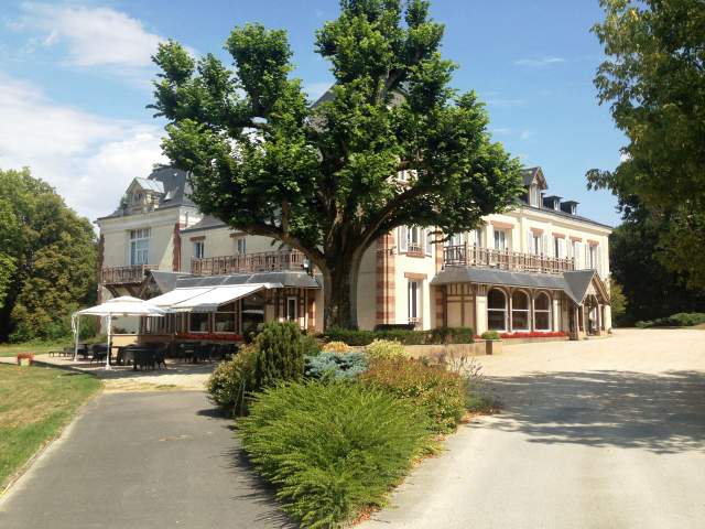 Hôtel Seine et Marne · Galerie Photo · Château des Bondons<br />
 